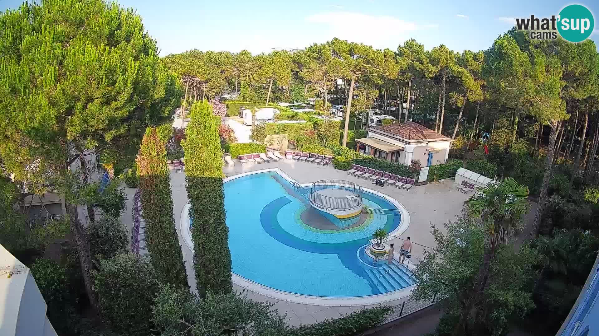 Villaggio Mare Blu bazen Spletna kamera V živo Bibione Pineda – Italija