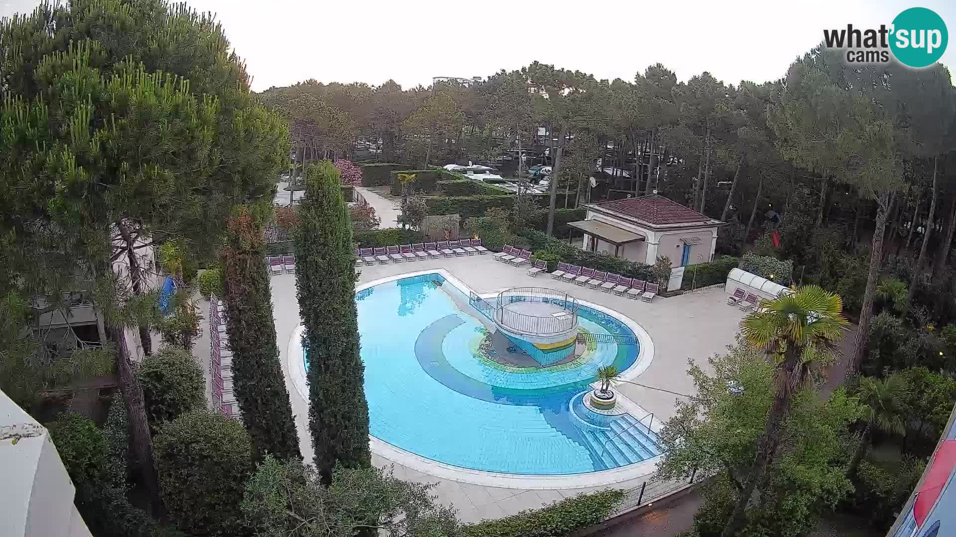 Piscina Villaggio Mare Blu EN VIVO webcam Bibione Pineda – Italia