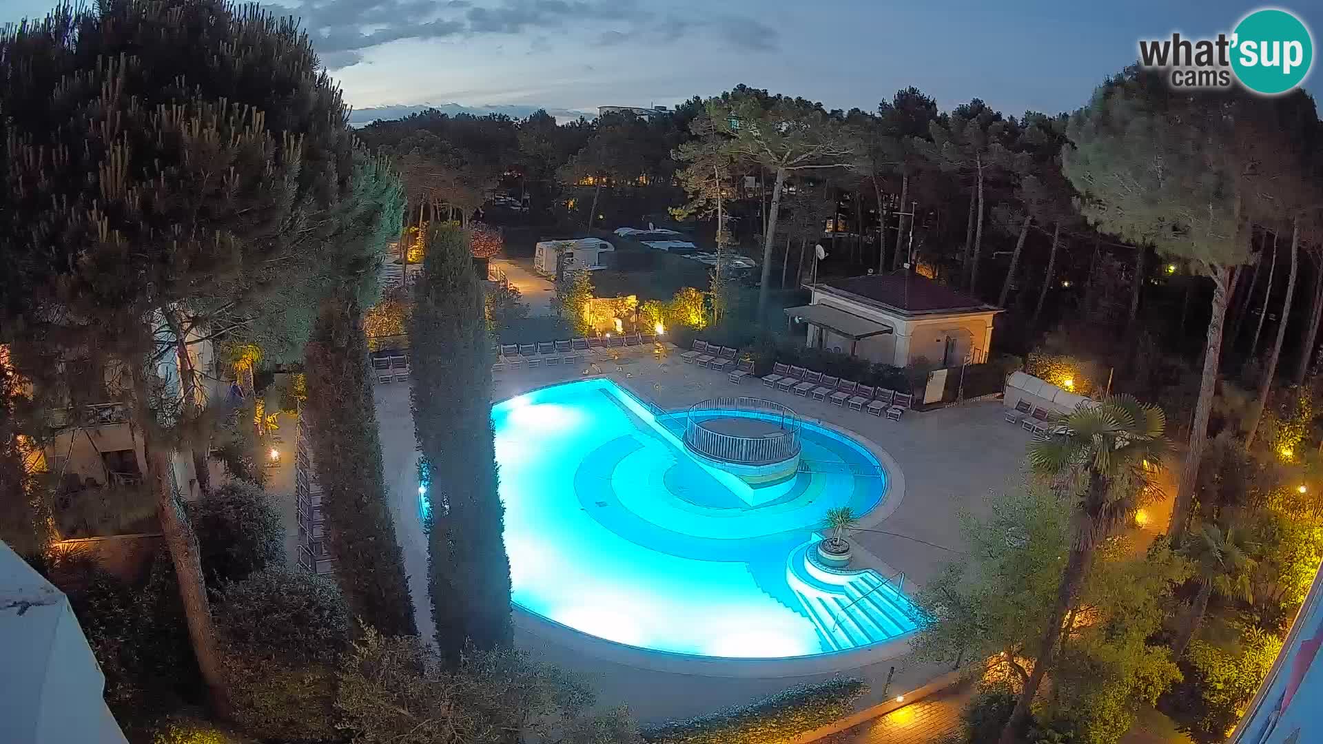 Villaggio Mare Blu bazen Spletna kamera V živo Bibione Pineda – Italija