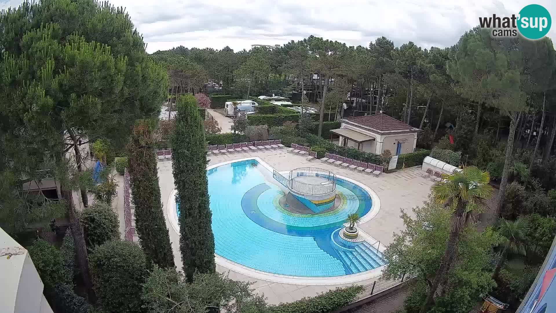 Villaggio Mare Blu pool LIVE webcam Bibione Pineda – Italy