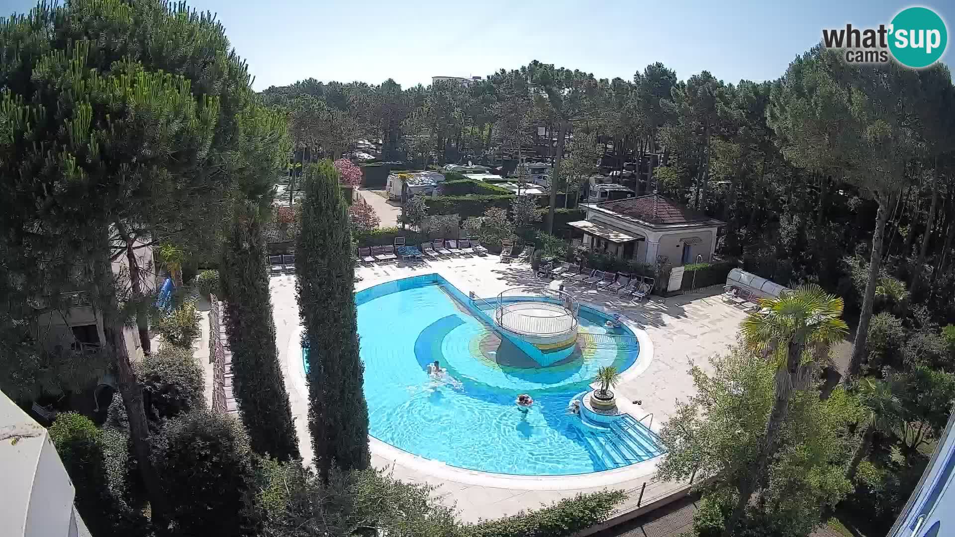 Piscina Villaggio Mare Blu webcam LIVE Bibione Pineda – Italia