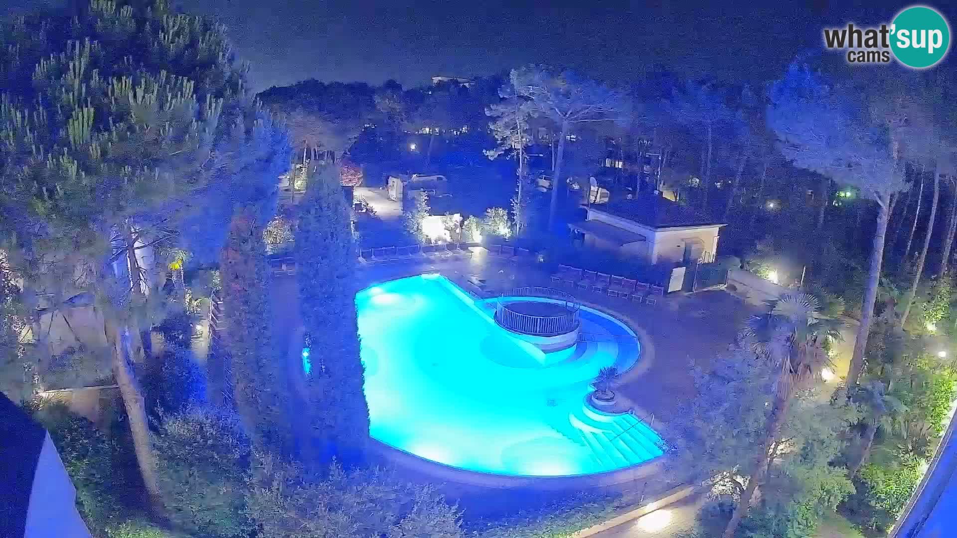 Villaggio Mare Blu bazen UŽIVO web kamera Bibione Pineda – Italija