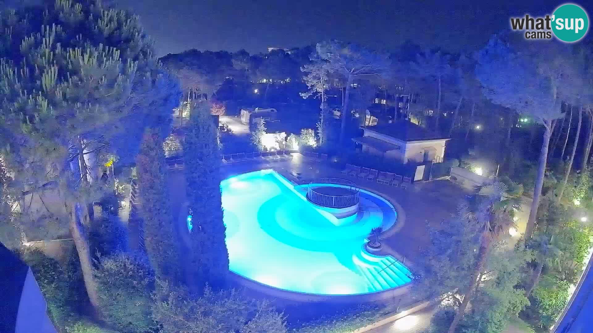 Villaggio Mare Blu bazen Spletna kamera V živo Bibione Pineda – Italija