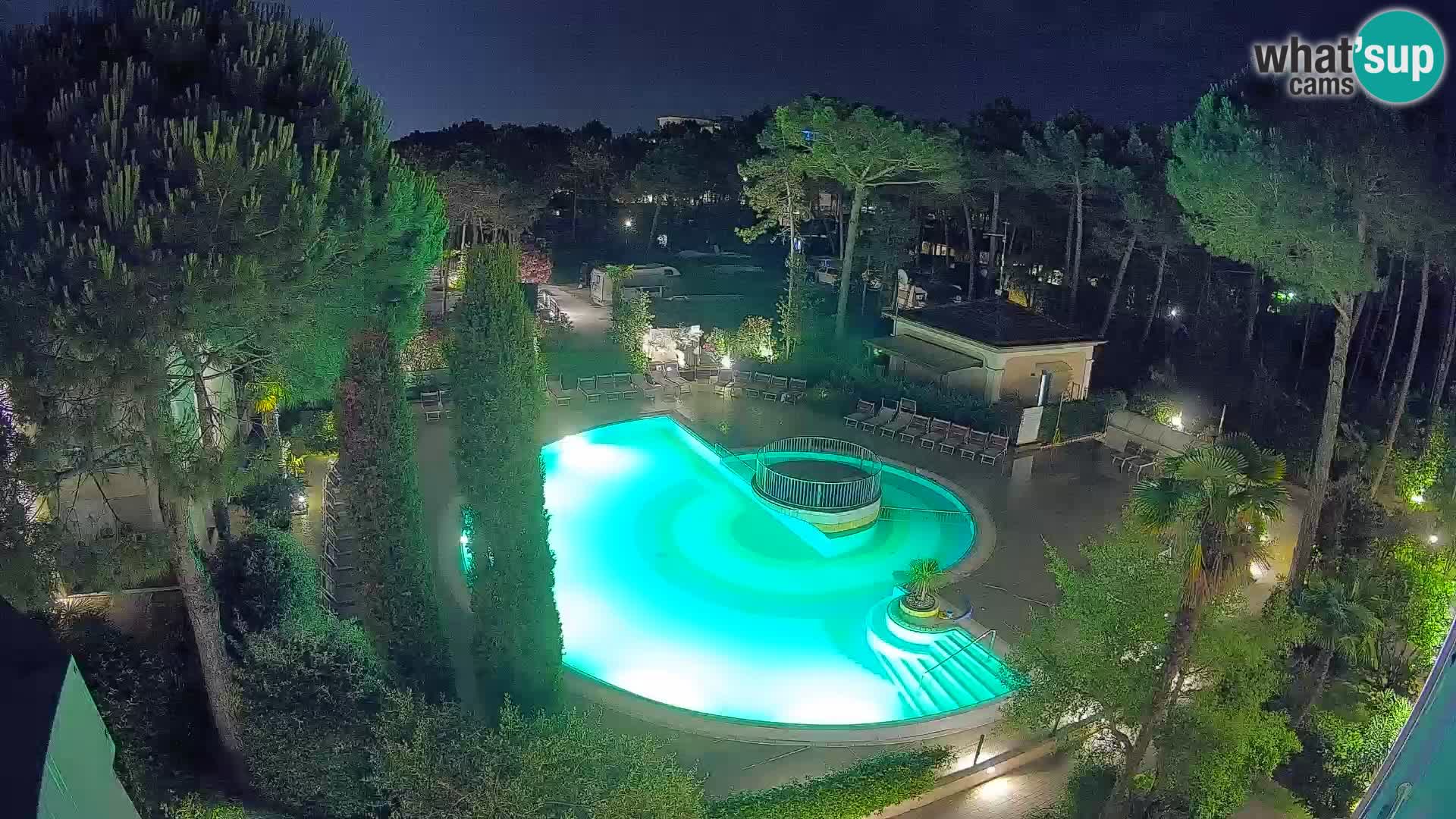 Villaggio Mare Blu bazen Spletna kamera V živo Bibione Pineda – Italija