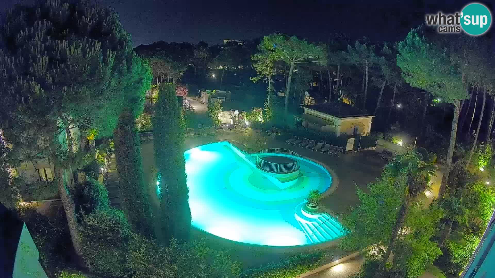 Villaggio Mare Blu bazen Spletna kamera V živo Bibione Pineda – Italija