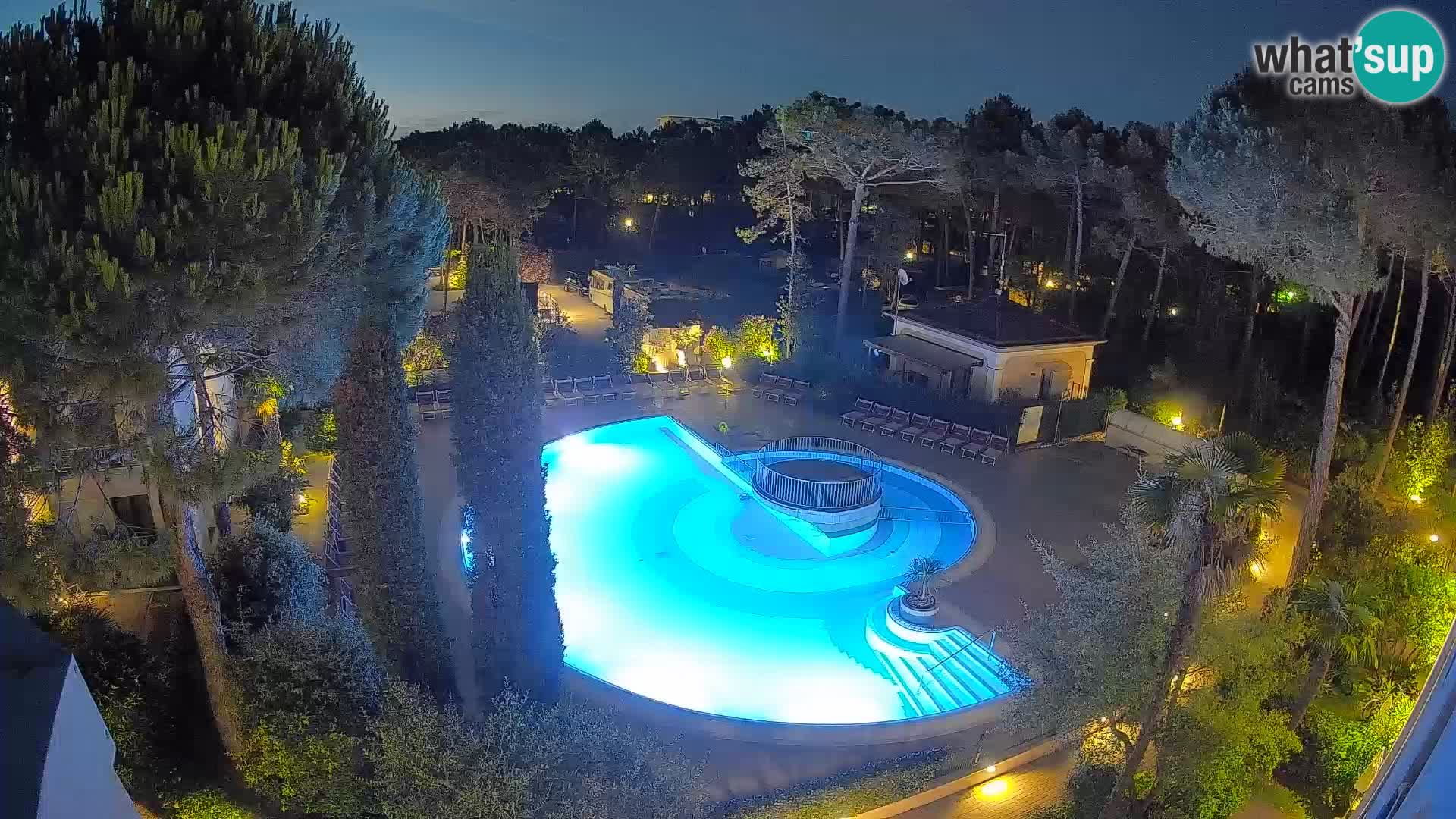 Villaggio Mare Blu bazen UŽIVO web kamera Bibione Pineda – Italija