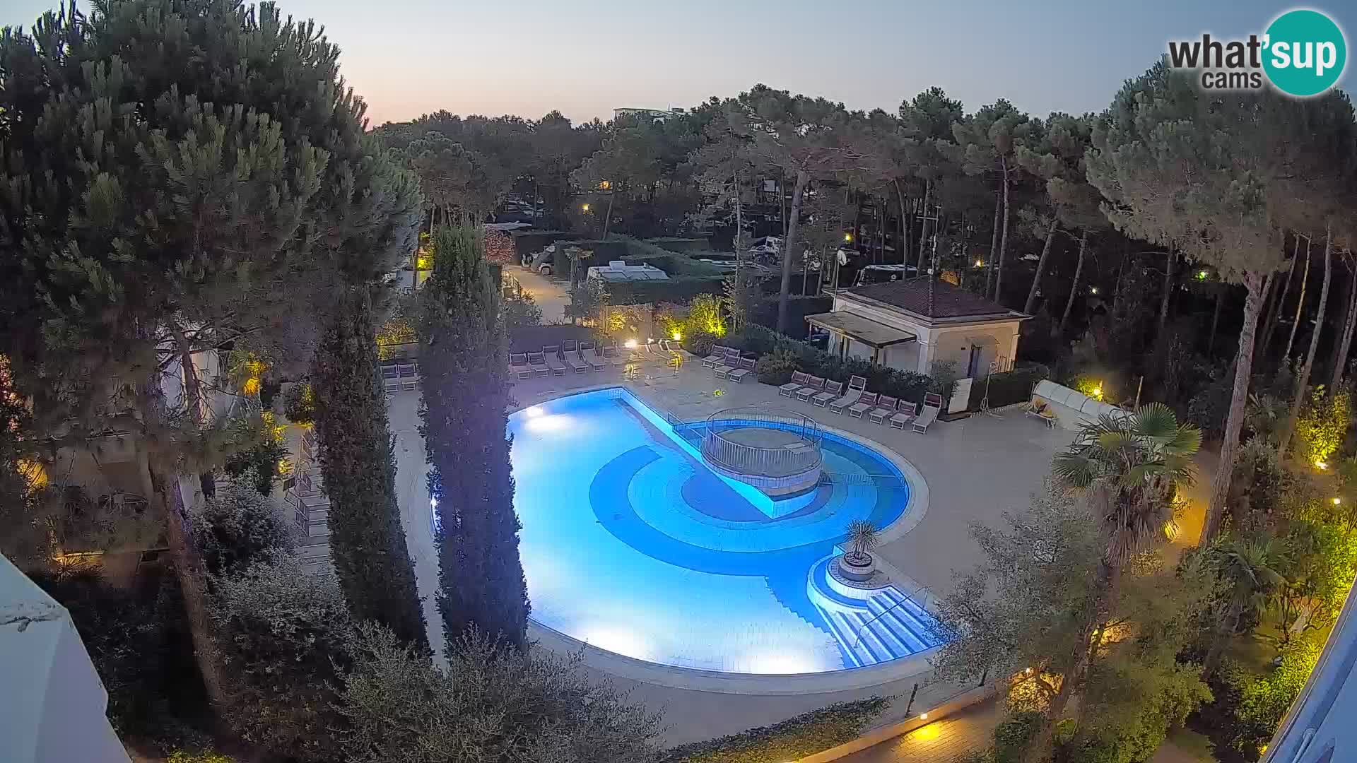 Villaggio Mare Blu bazen Spletna kamera V živo Bibione Pineda – Italija