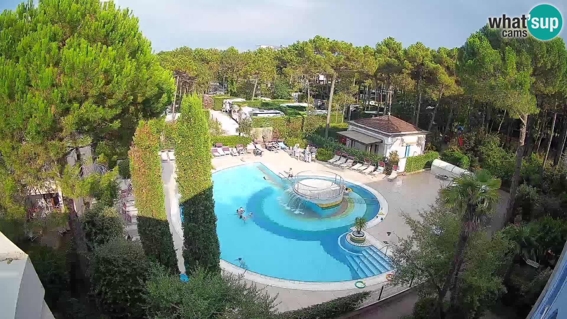 Villaggio Mare Blu pool LIVE webcam Bibione Pineda – Italy