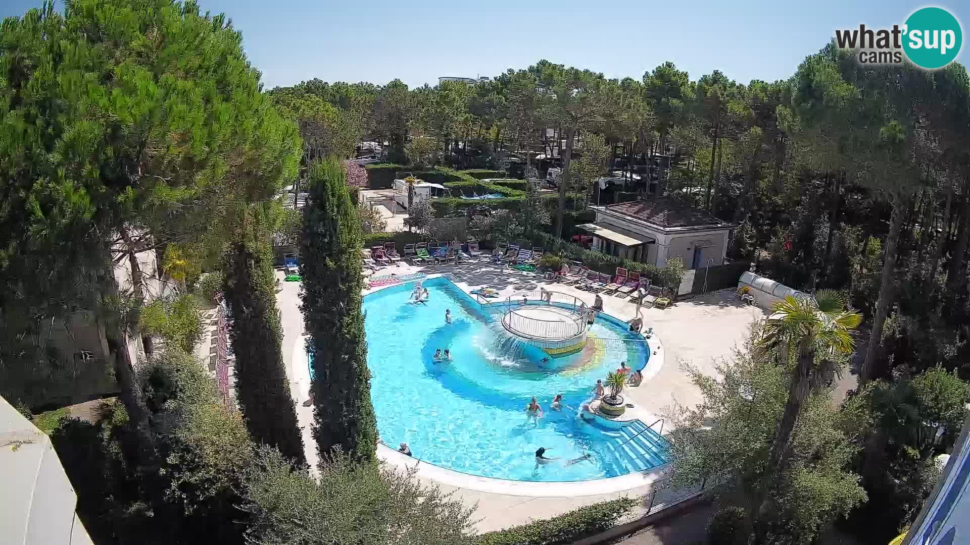 Villaggio Mare Blu bazen Spletna kamera V živo Bibione Pineda – Italija