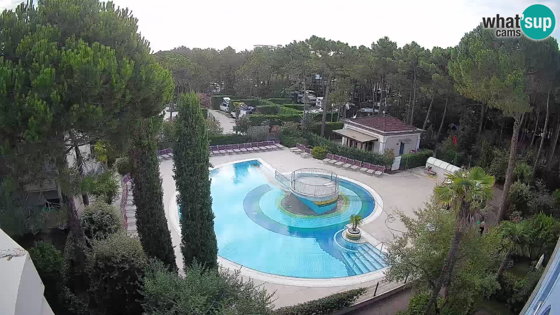 Villaggio Mare Blu bazen Spletna kamera V živo Bibione Pineda – Italija