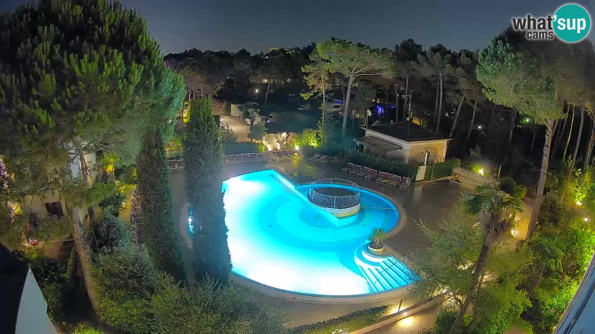 Villaggio Mare Blu bazen UŽIVO web kamera Bibione Pineda – Italija