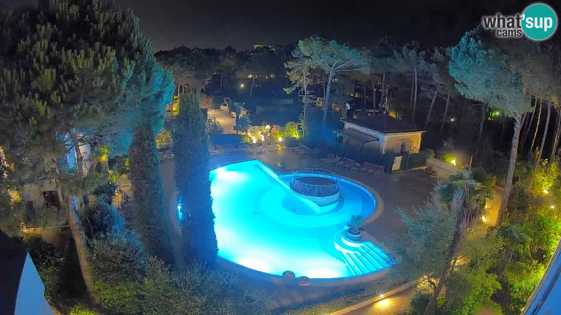 Villaggio Mare Blu bazen UŽIVO web kamera Bibione Pineda – Italija
