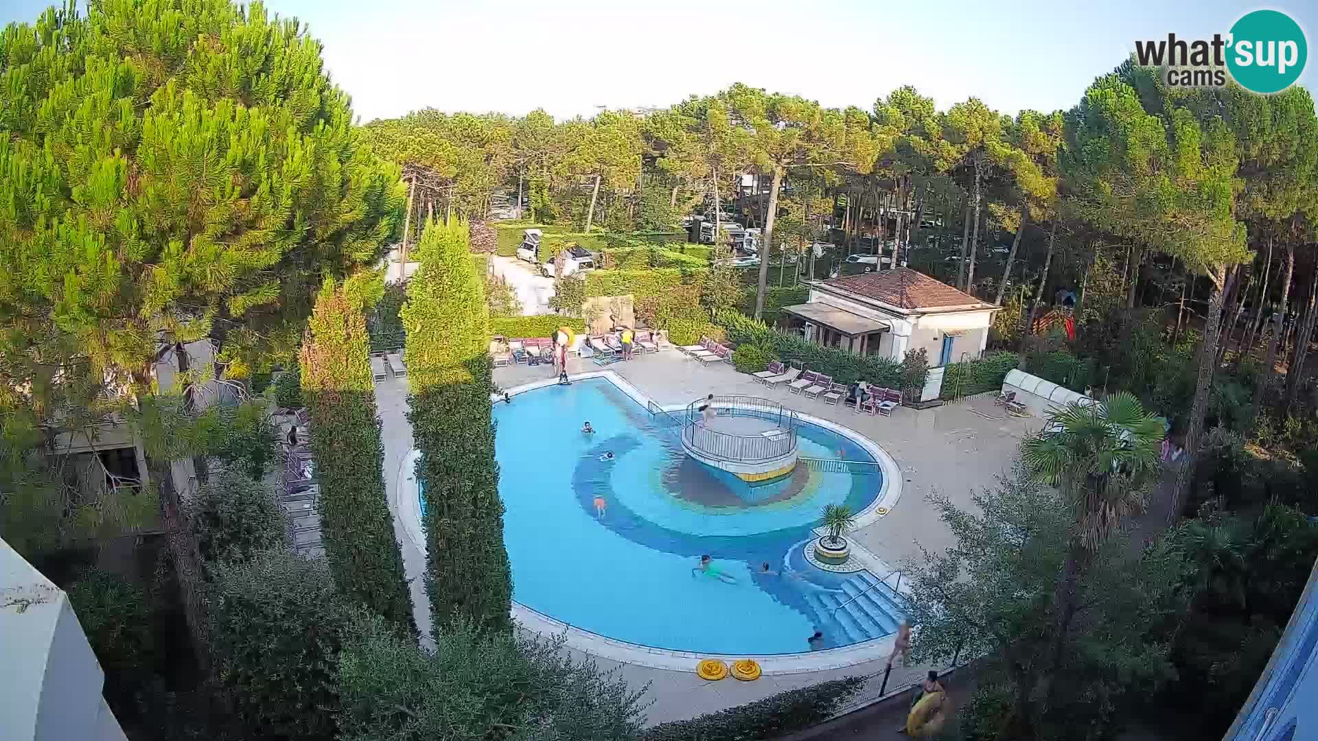 Villaggio Mare Blu pool LIVE webcam Bibione Pineda – Italy