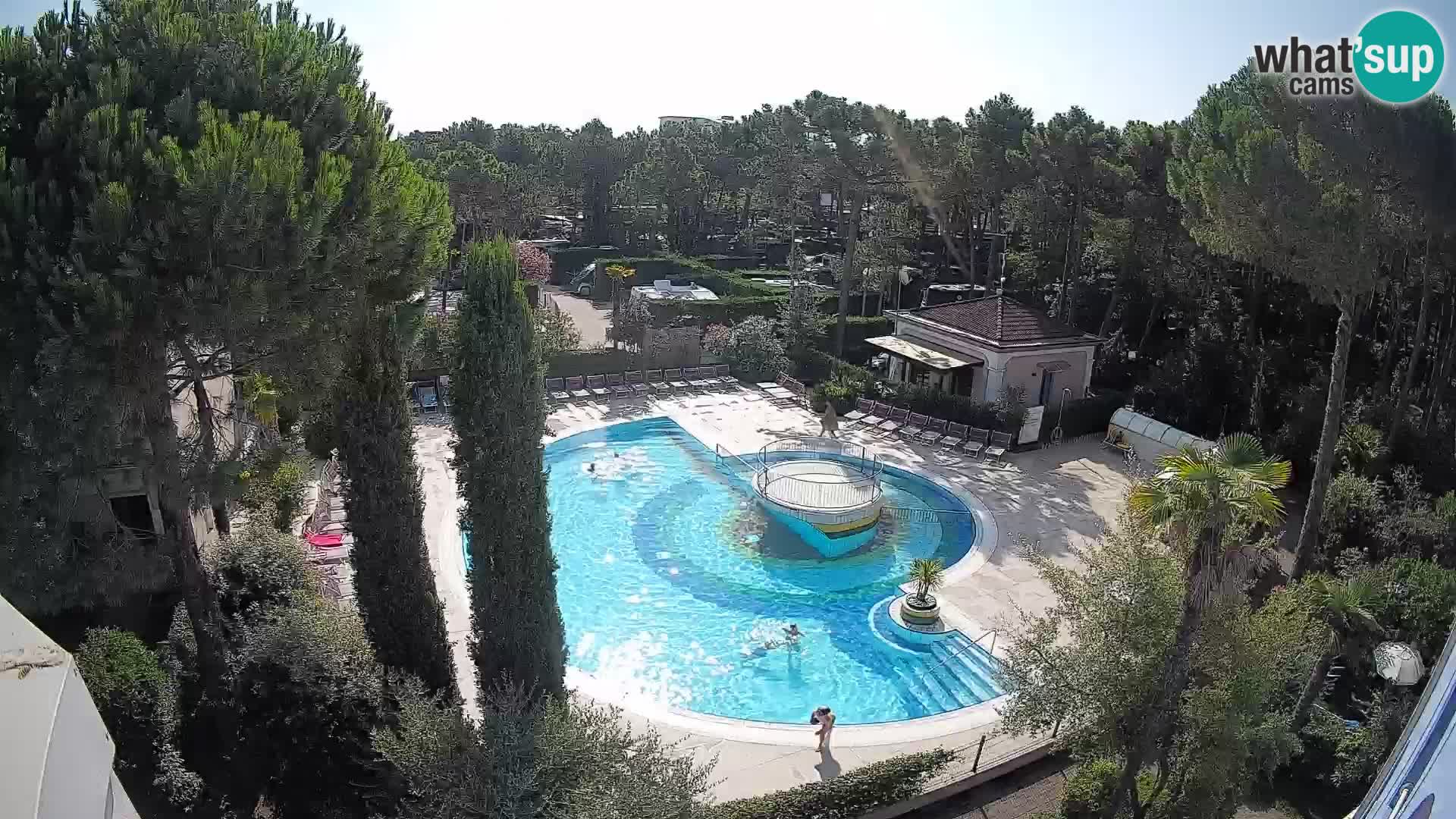 Piscina Villaggio Mare Blu webcam LIVE Bibione Pineda – Italia