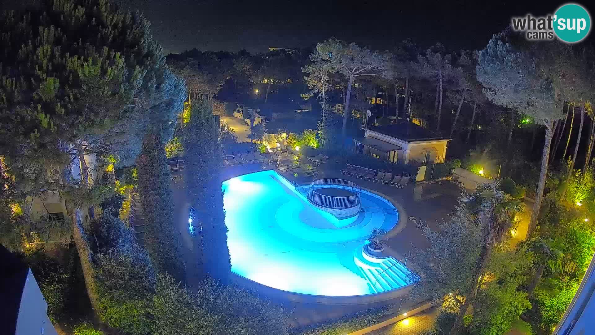 Villaggio Mare Blu bazen UŽIVO web kamera Bibione Pineda – Italija