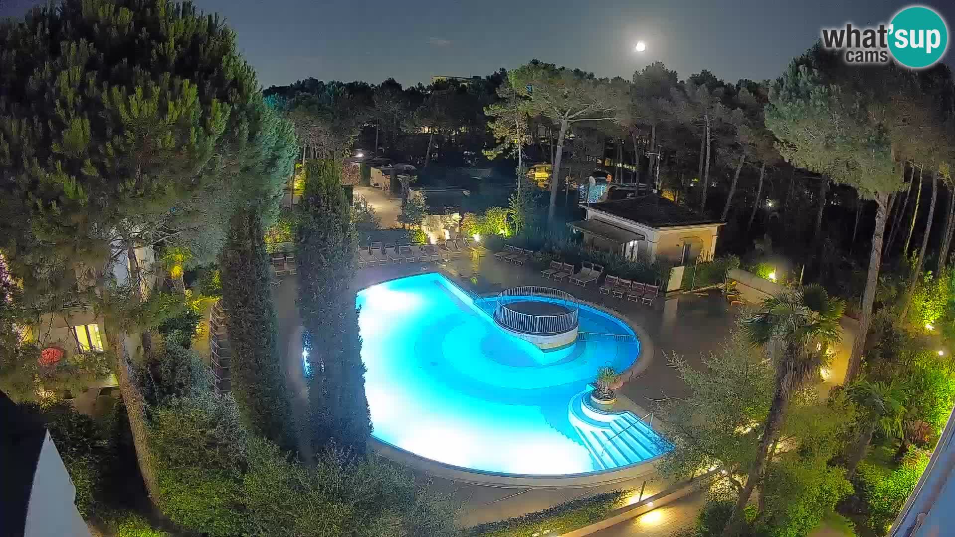 Villaggio Mare Blu bazen Spletna kamera V živo Bibione Pineda – Italija