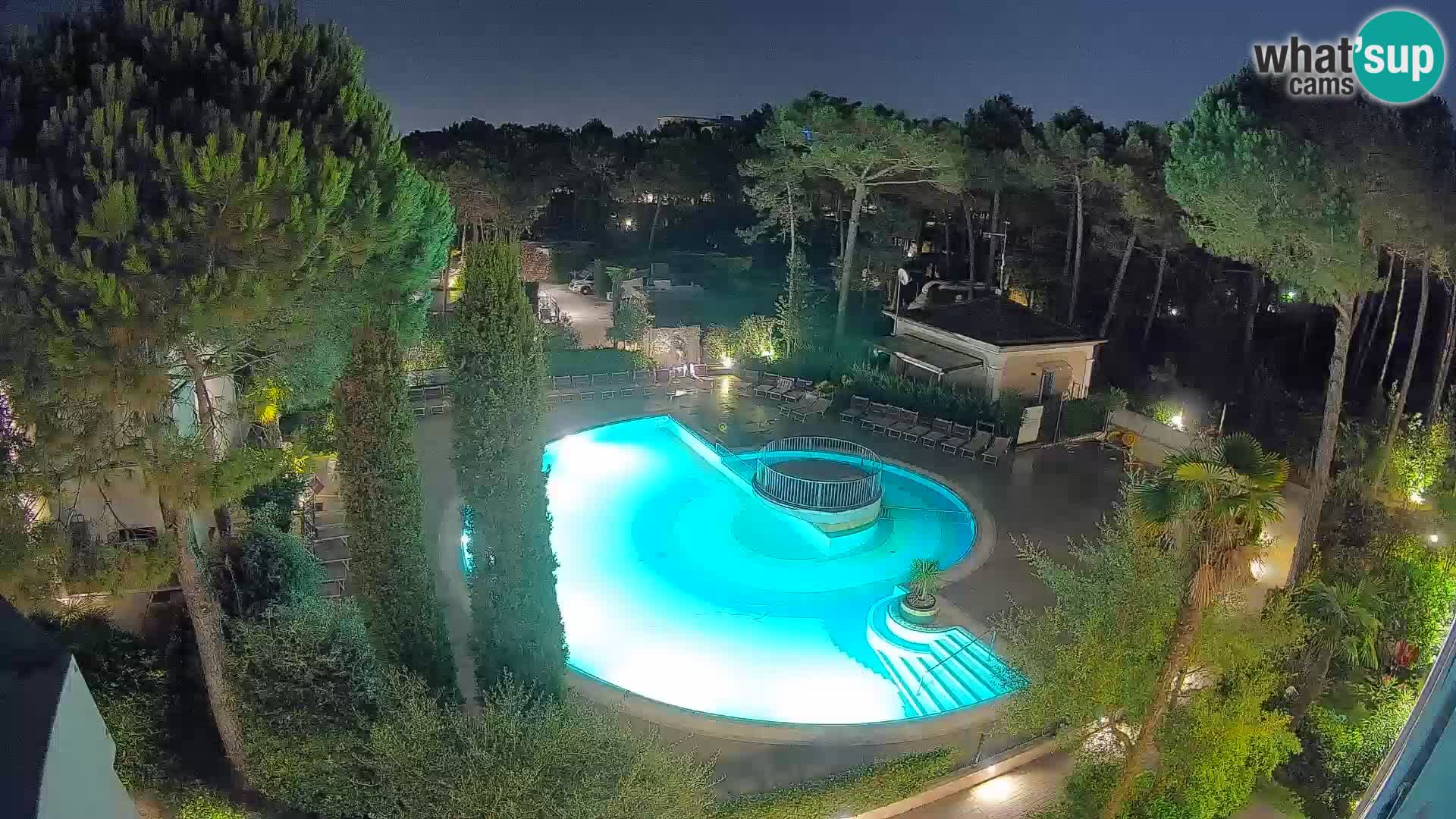 Villaggio Mare Blu bazen UŽIVO web kamera Bibione Pineda – Italija