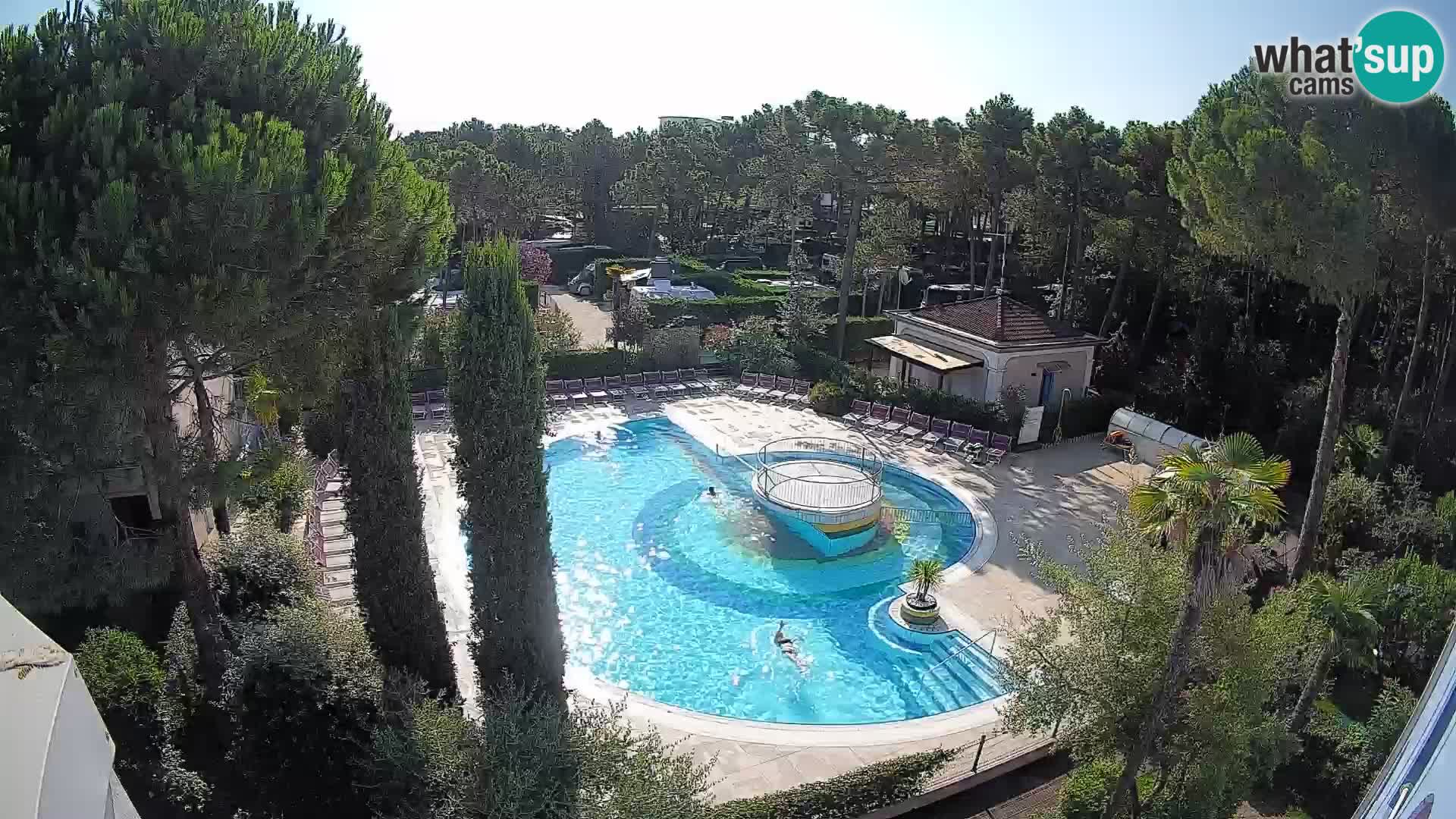 Villaggio Mare Blu pool LIVE webcam Bibione Pineda – Italy