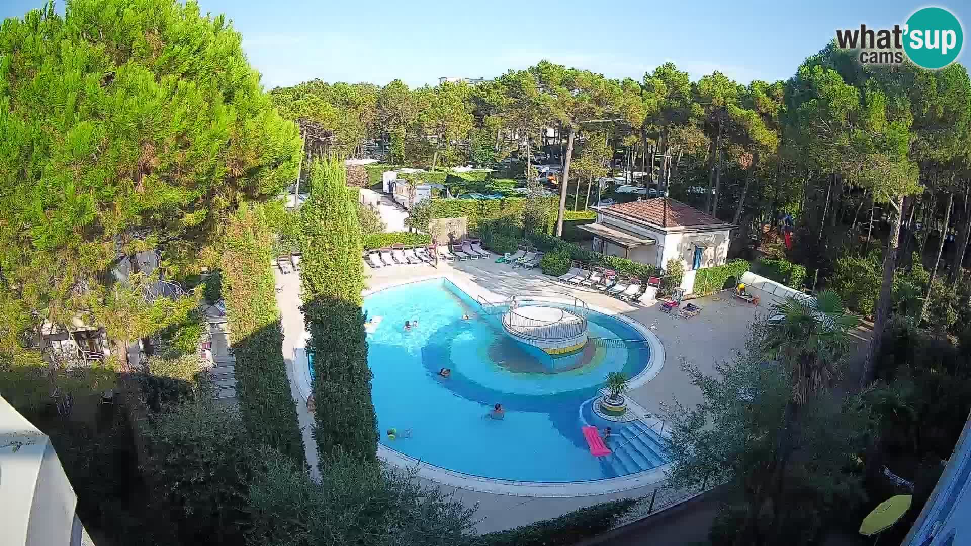 Piscina Villaggio Mare Blu webcam LIVE Bibione Pineda – Italia