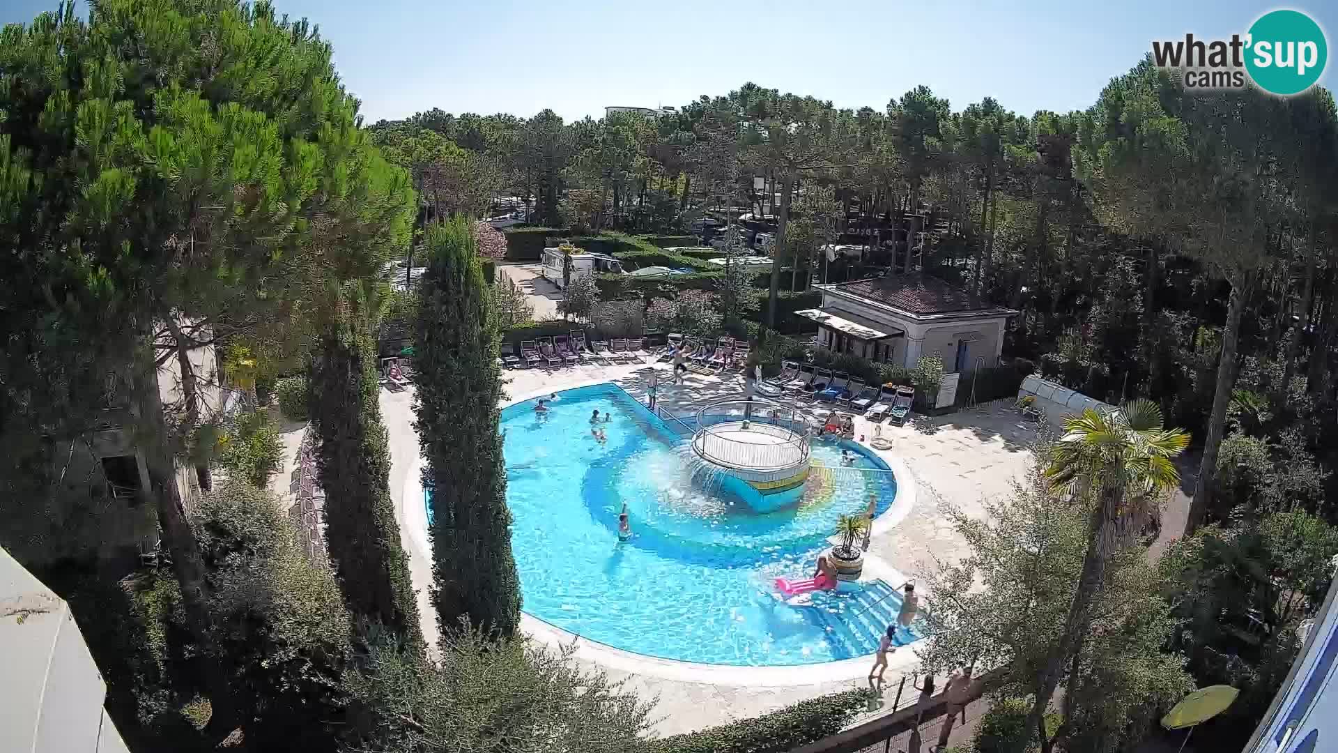 Villaggio Mare Blu pool LIVE webcam Bibione Pineda – Italy