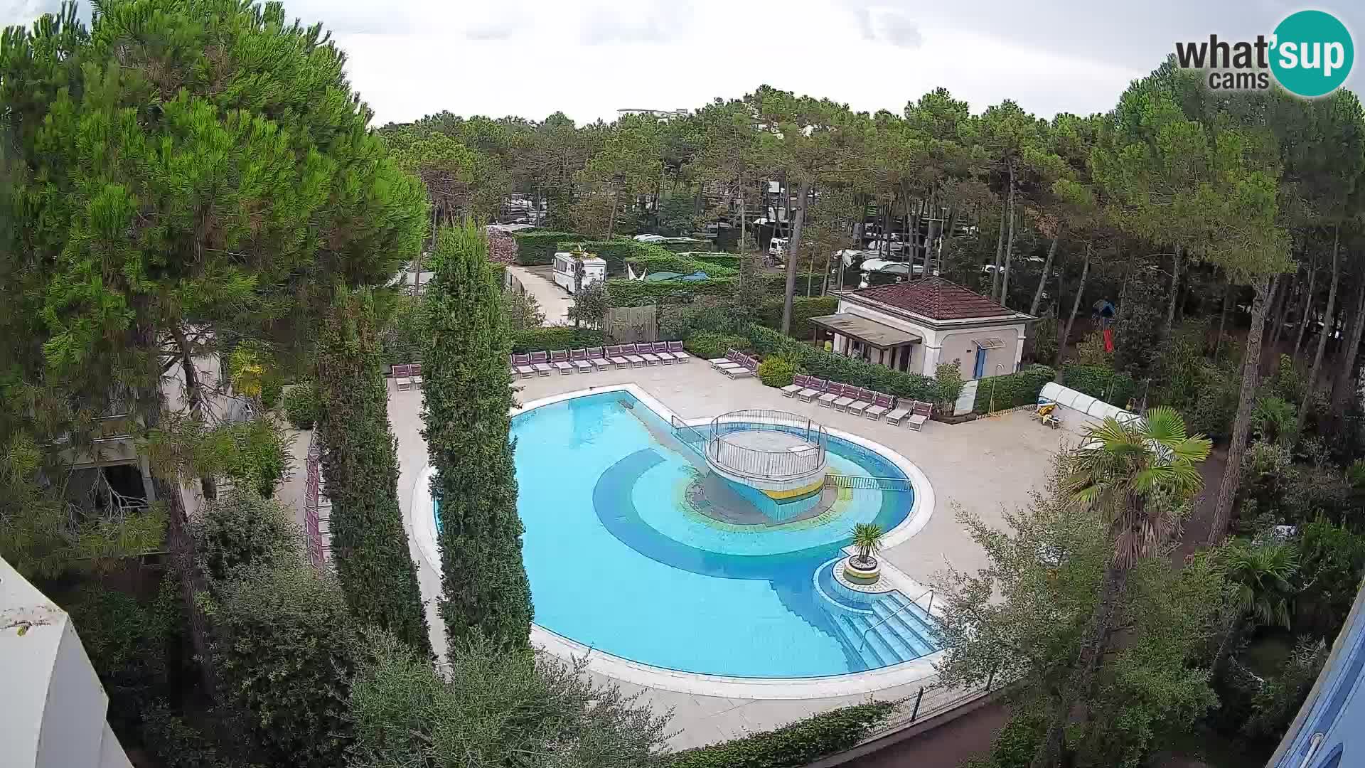Villaggio Mare Blu bazen Spletna kamera V živo Bibione Pineda – Italija