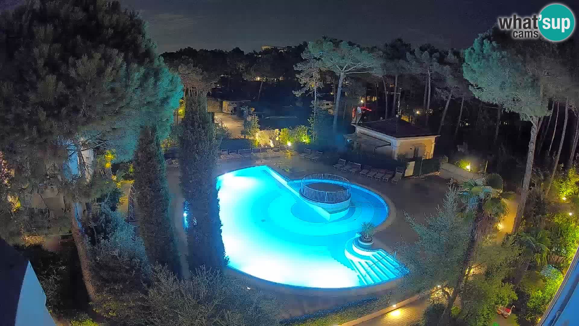 Villaggio Mare Blu bazen UŽIVO web kamera Bibione Pineda – Italija