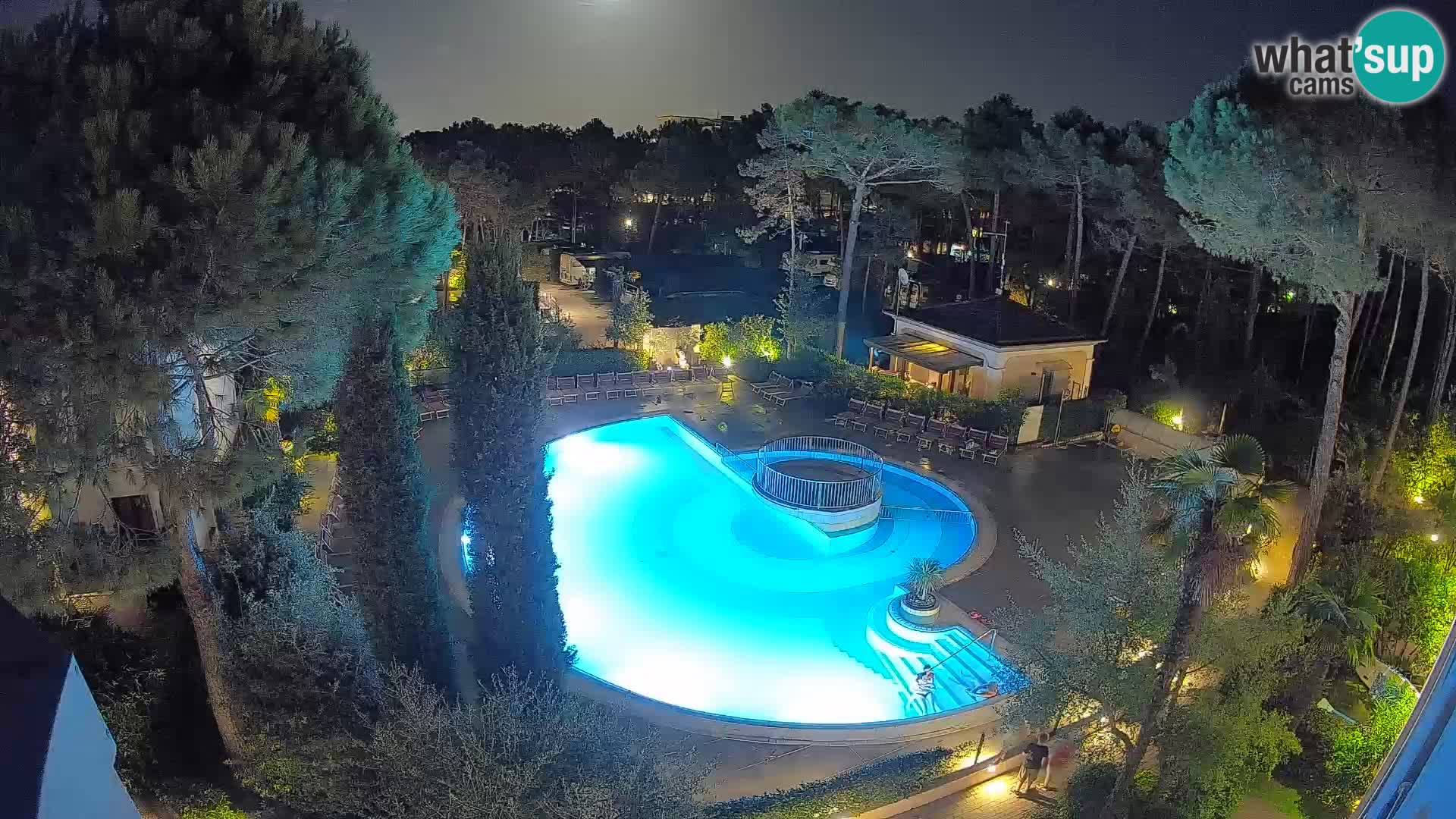 Villaggio Mare Blu bazen UŽIVO web kamera Bibione Pineda – Italija