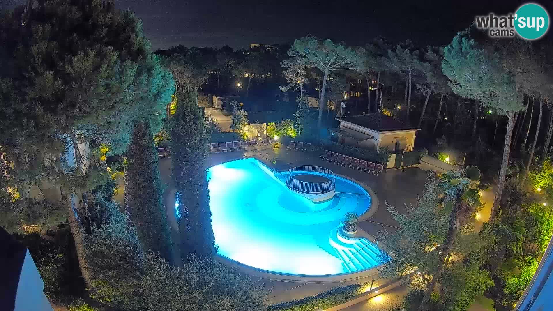 Villaggio Mare Blu bazen UŽIVO web kamera Bibione Pineda – Italija