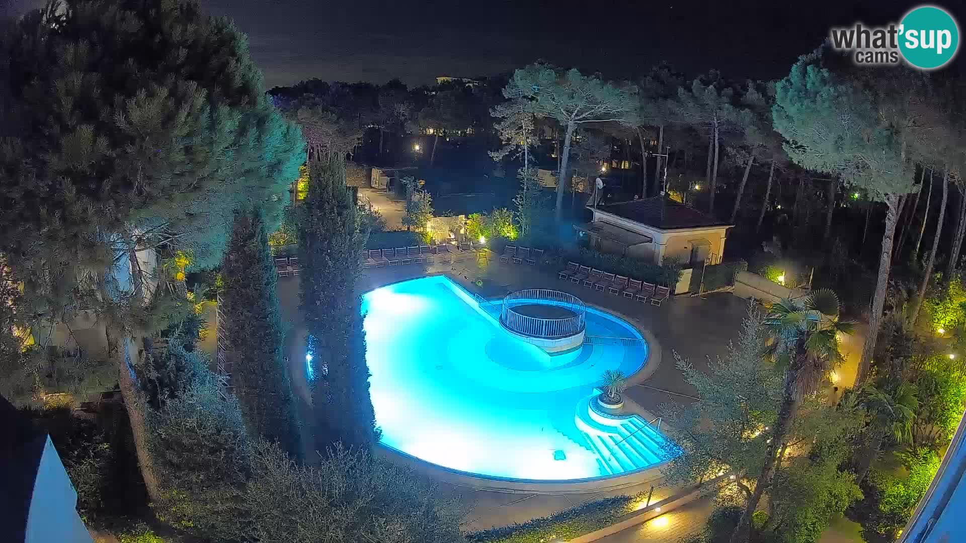 Villaggio Mare Blu bazen UŽIVO web kamera Bibione Pineda – Italija