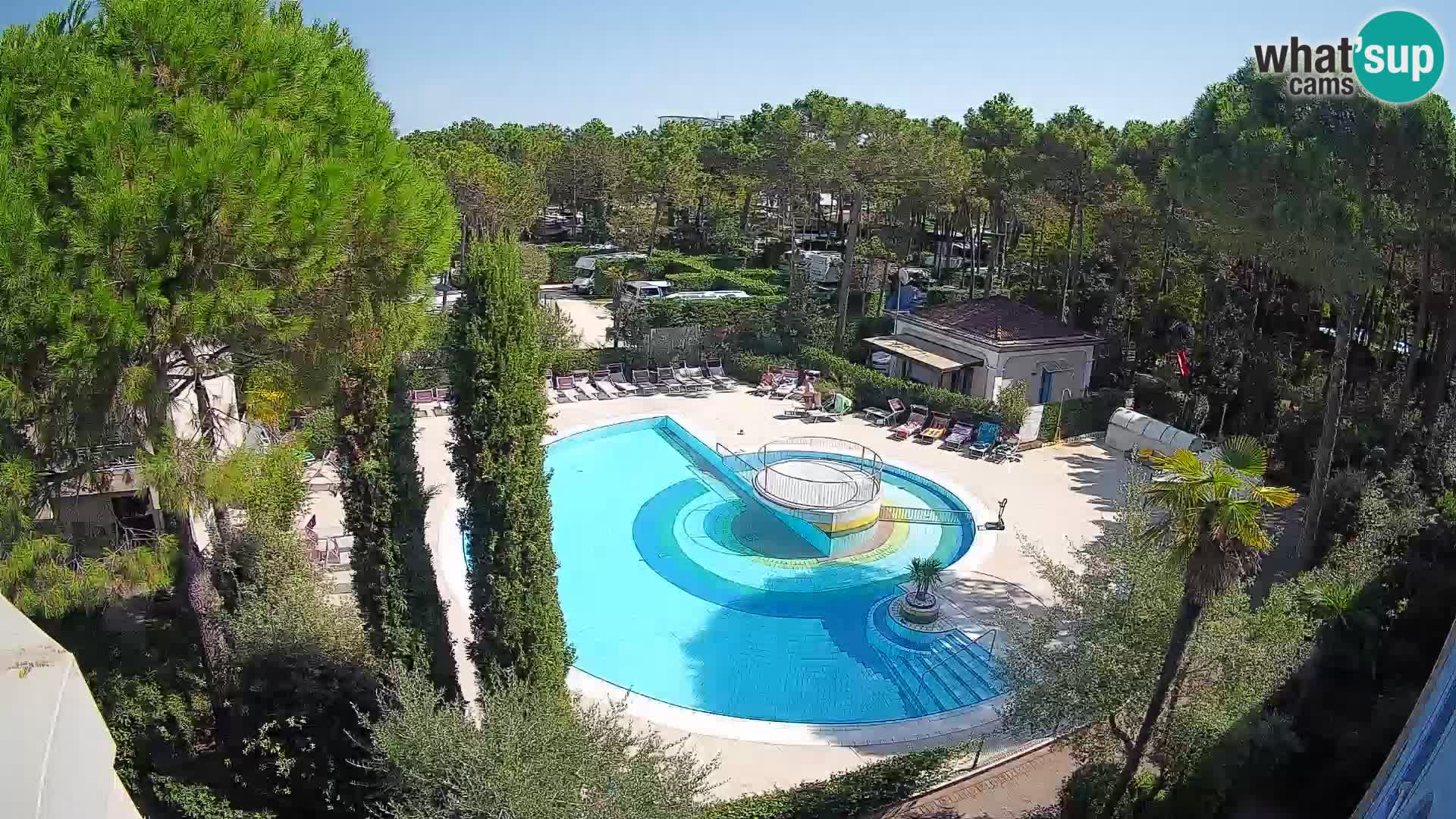 Villaggio Mare Blu bazen Spletna kamera V živo Bibione Pineda – Italija
