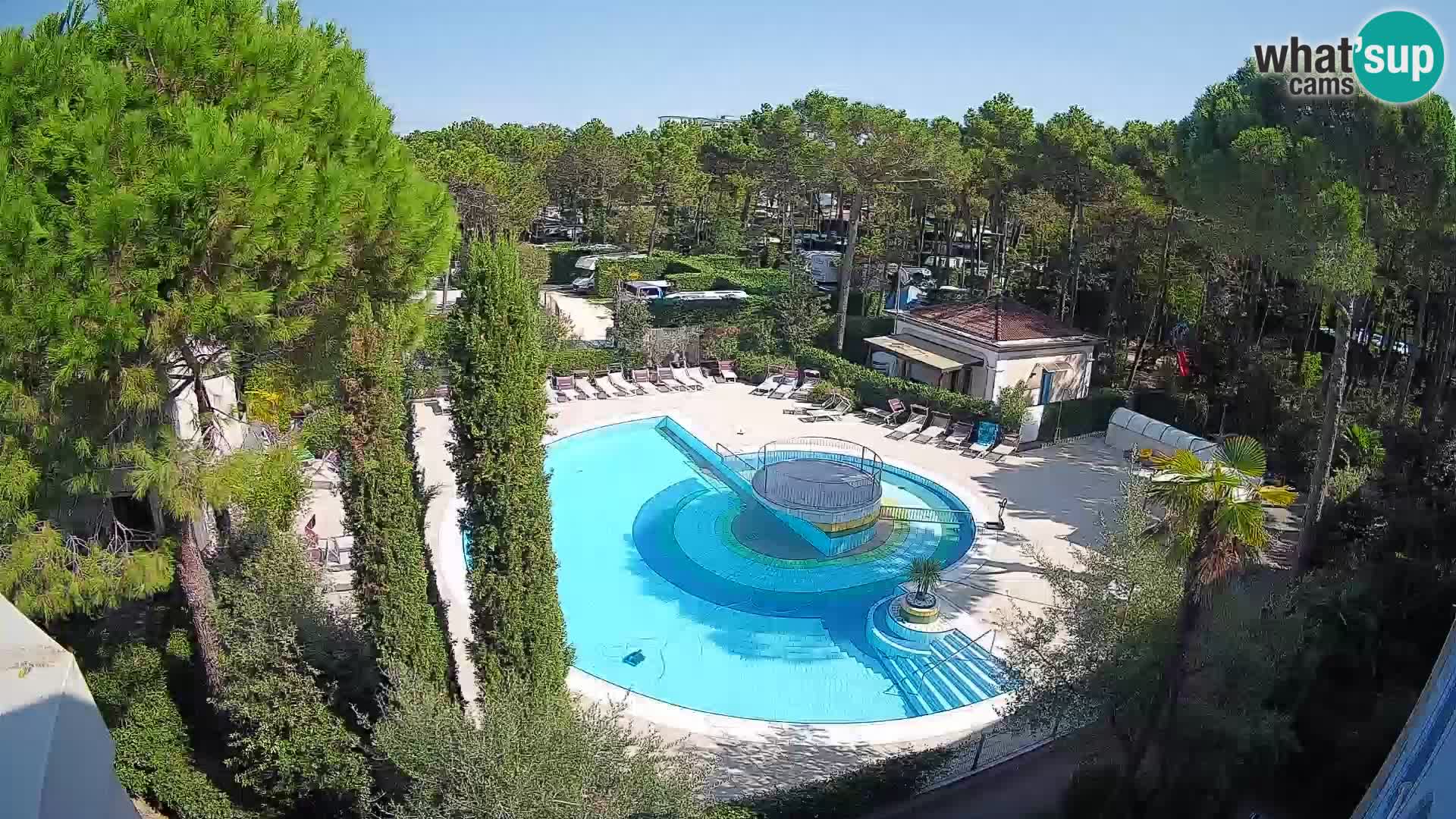 Villaggio Mare Blu bazen Spletna kamera V živo Bibione Pineda – Italija