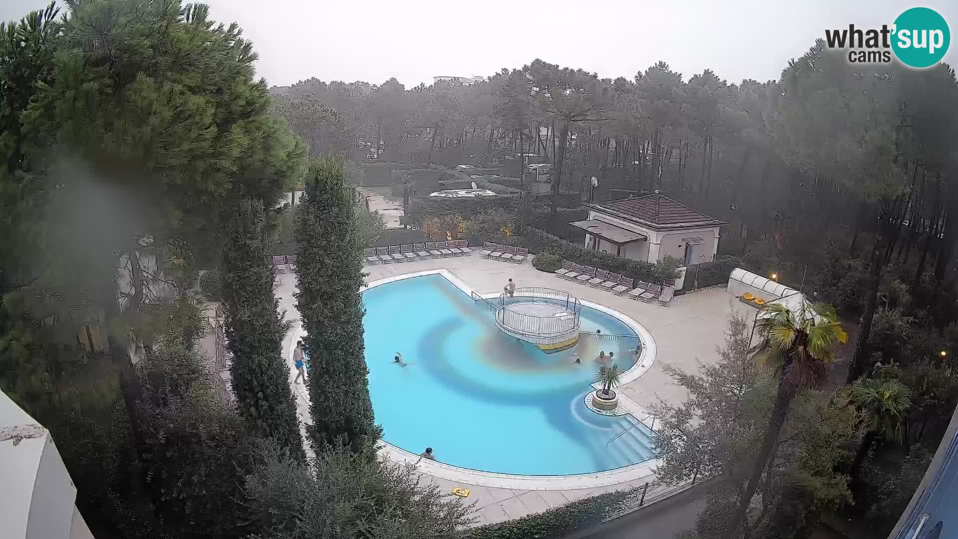 Villaggio Mare Blu pool LIVE webcam Bibione Pineda – Italy