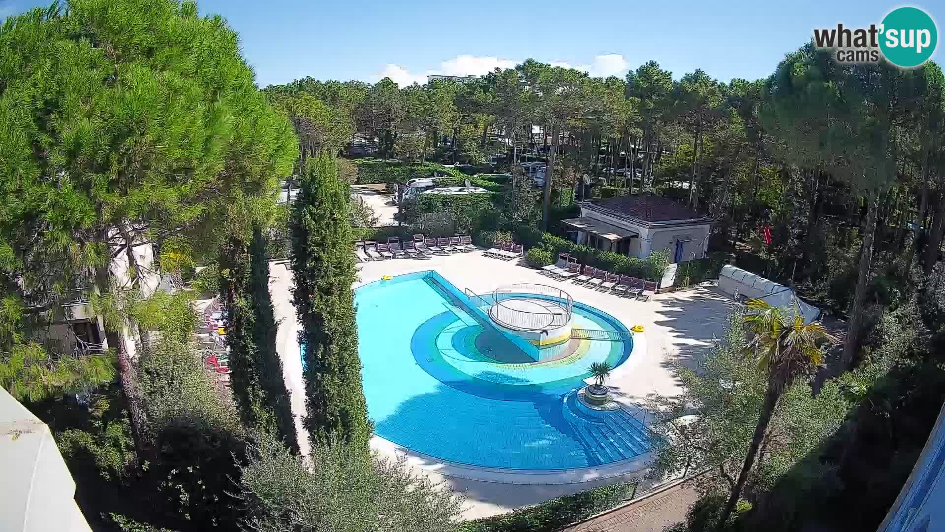 Villaggio Mare Blu bazen Spletna kamera V živo Bibione Pineda – Italija