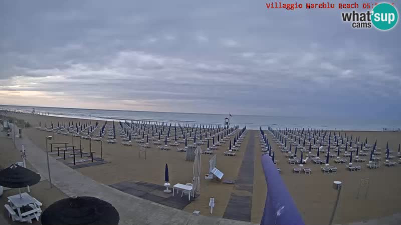 Spletna kamera na plaži v živo Villaggio Mare Blu Bibione Pineda – Italija
