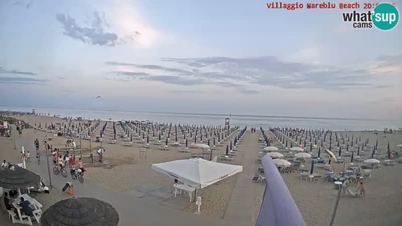 Spletna kamera na plaži v živo Villaggio Mare Blu Bibione Pineda – Italija