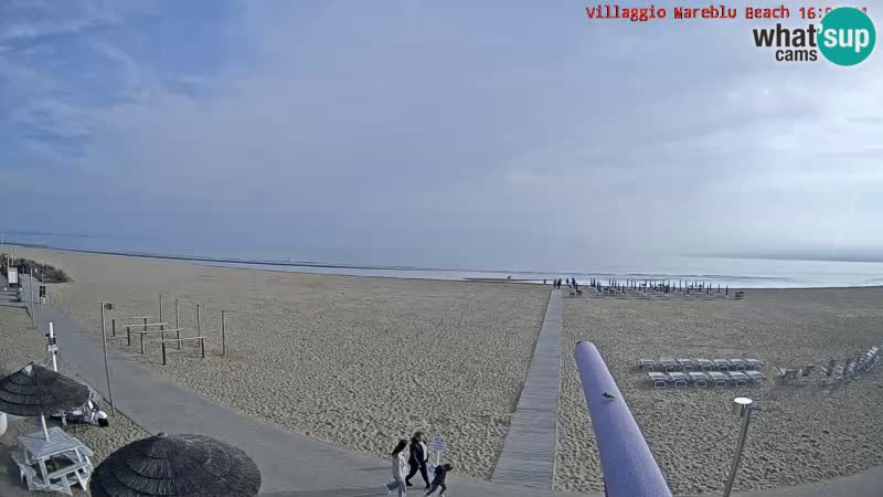 Spletna kamera na plaži v živo Villaggio Mare Blu Bibione Pineda – Italija