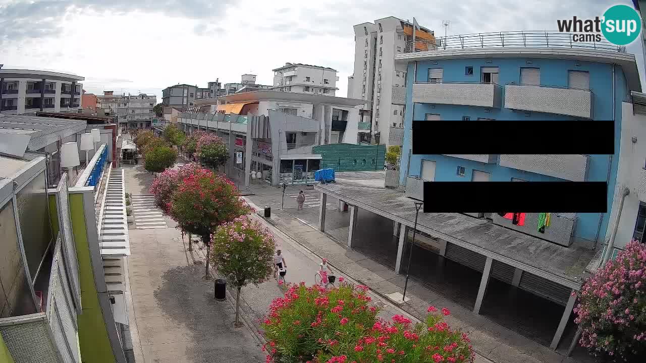 Bibione Fußgängerzone Webcam – Viale delle Costellazioni live