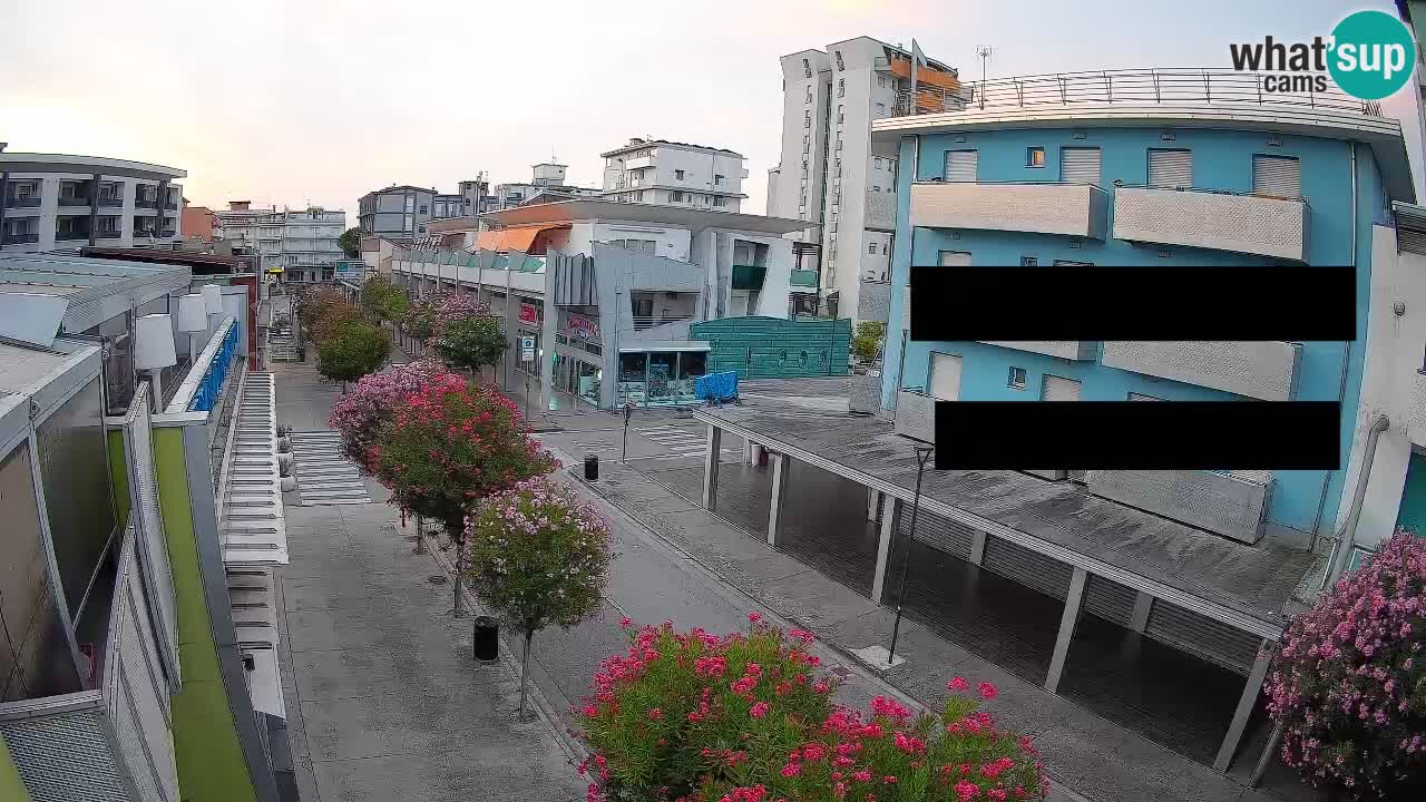 Webcam Passeggiata Bibione – Viale delle Costellazioni in Diretta