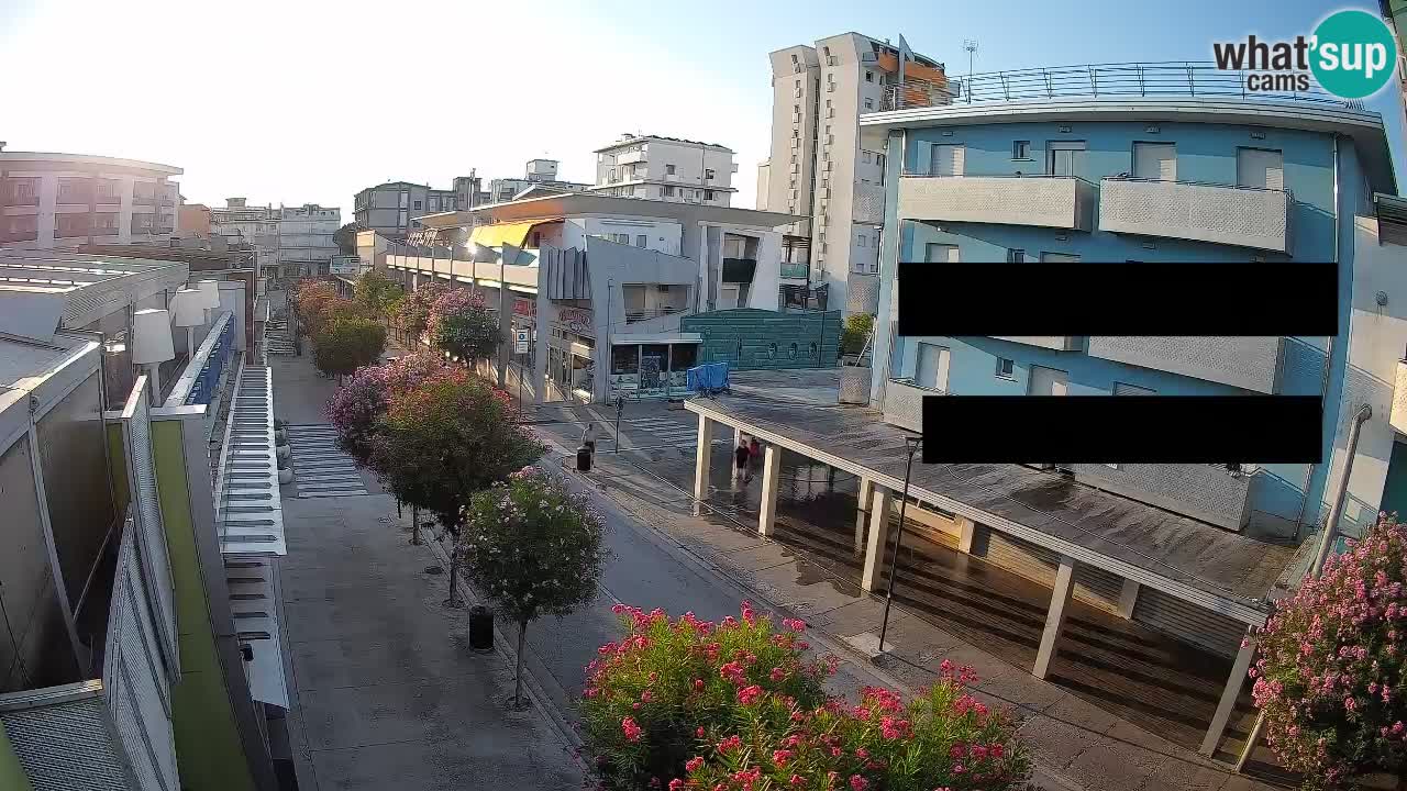 Webcam Passeggiata Bibione – Viale delle Costellazioni in Diretta