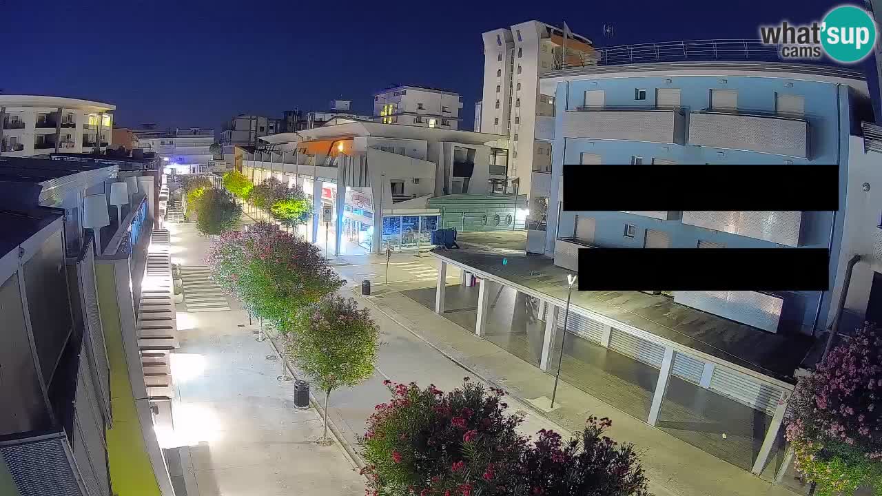 Bibione Fußgängerzone Webcam – Viale delle Costellazioni live