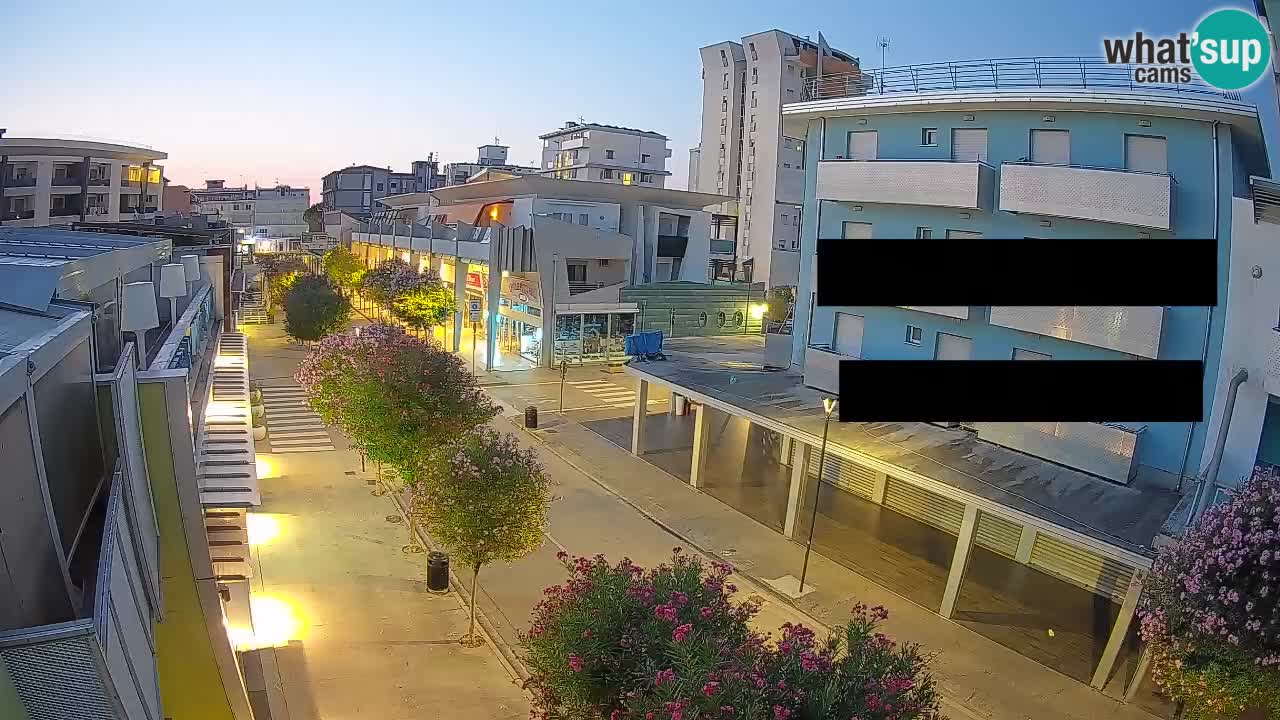 Bibione Fußgängerzone Webcam – Viale delle Costellazioni live