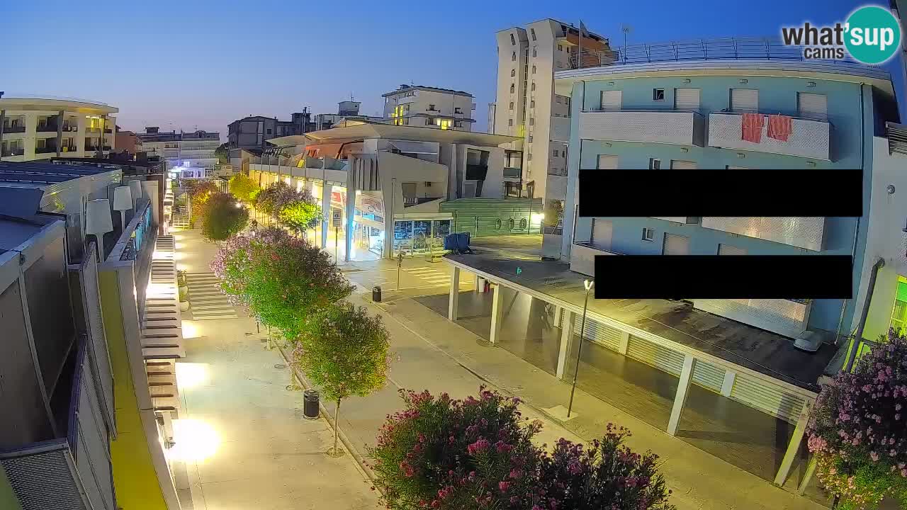 Web kamera Bibione Šetnica – Viale delle Costellazioni uživo