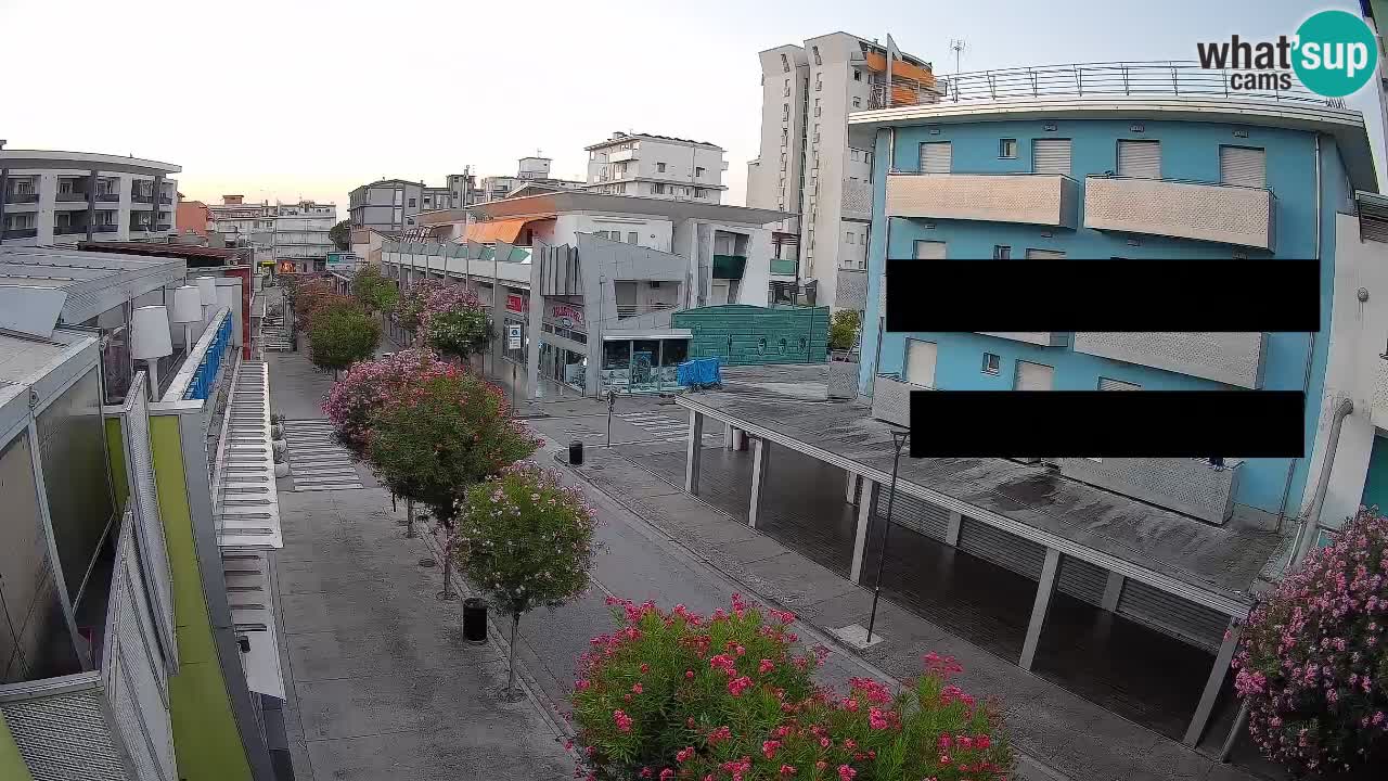 Webcam Passeggiata Bibione – Viale delle Costellazioni in Diretta
