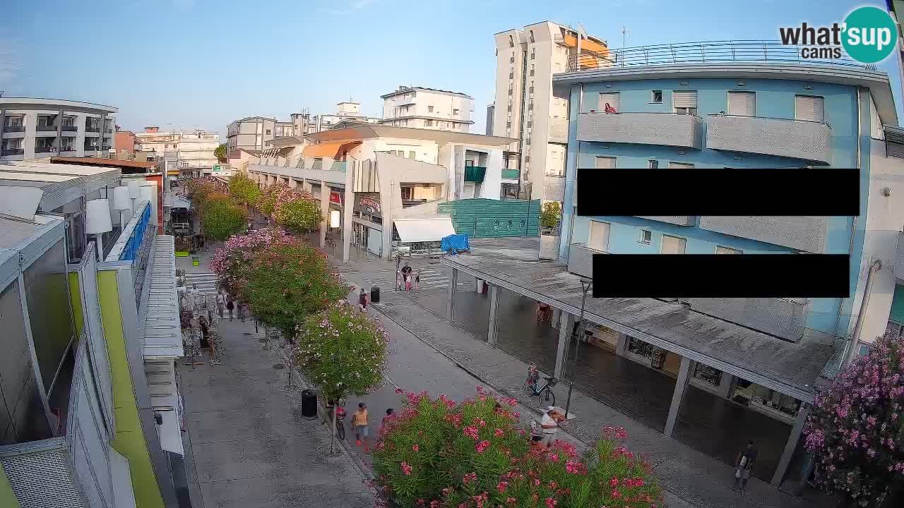 Bibione Fußgängerzone Webcam – Viale delle Costellazioni live