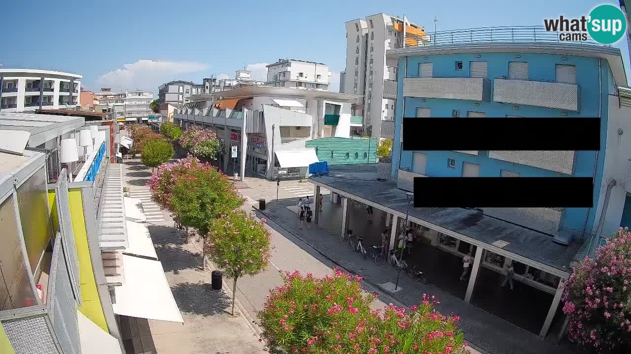 Spletna kamera Bibione Peš cona – Viale delle Costellazioni v živo