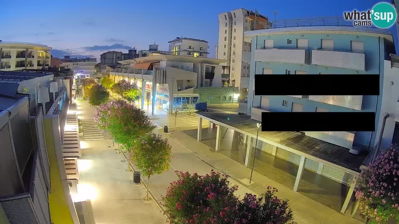 Bibione Fußgängerzone Webcam – Viale delle Costellazioni live
