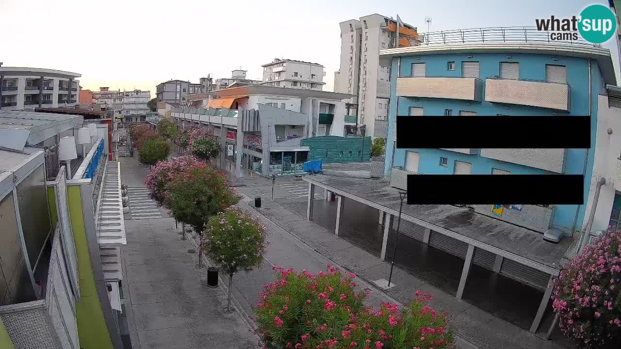 Bibione Fußgängerzone Webcam – Viale delle Costellazioni live