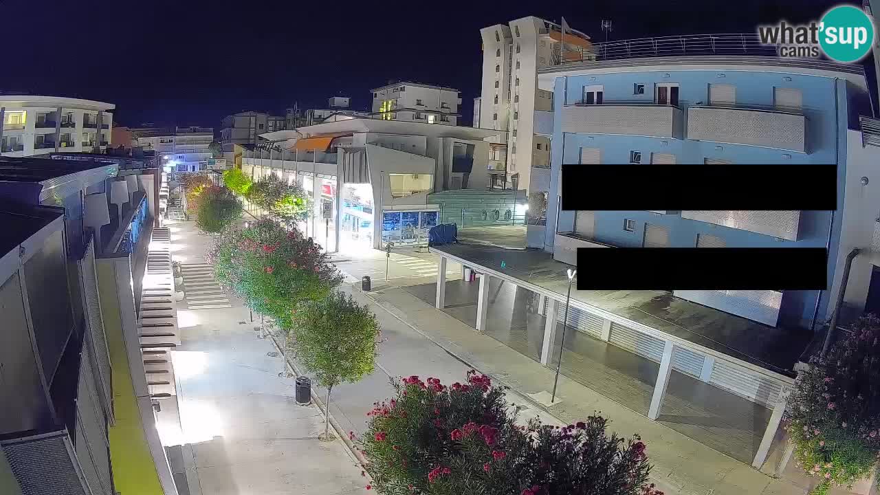 Webcam Passeggiata Bibione – Viale delle Costellazioni in Diretta