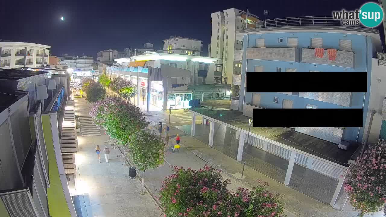 Webcam Passeggiata Bibione – Viale delle Costellazioni in Diretta