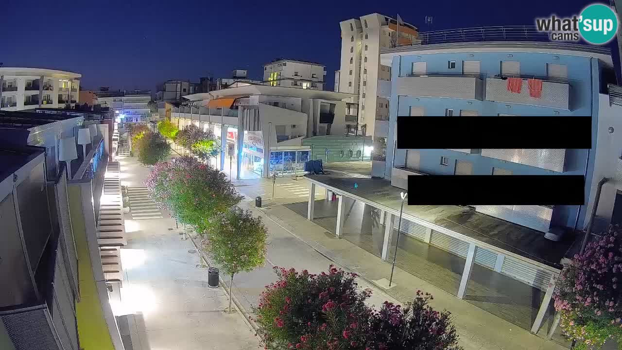 Bibione Fußgängerzone Webcam – Viale delle Costellazioni live